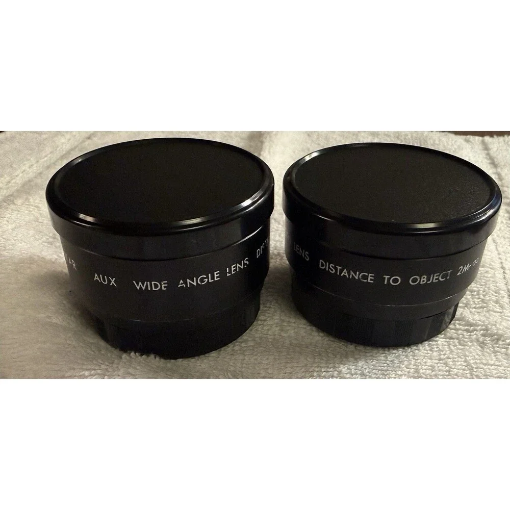 Vintage Sakar Aux Wide Angle Conversion Lens 0.5x 52mm Screw Mount Made in Japan
